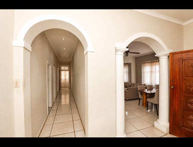 4 BEDROOM HOUSE FOR SALE IN GLENWOOD
